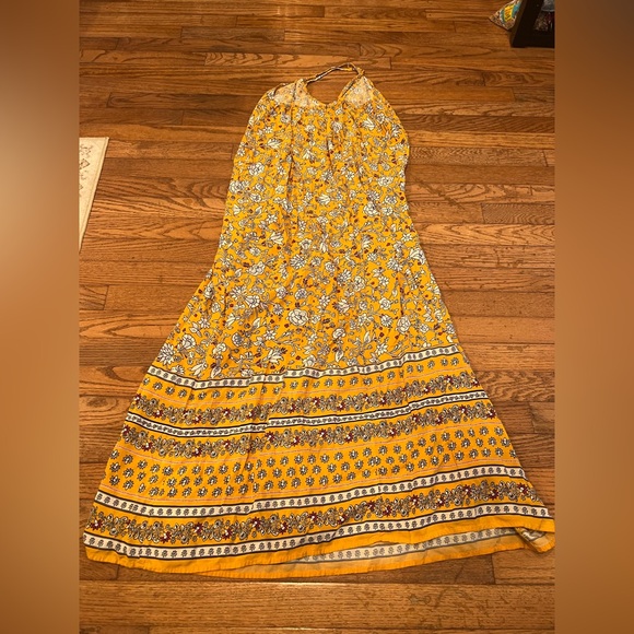 Old Navy Yellow Floral Maxi Dress - Picture 3 of 4